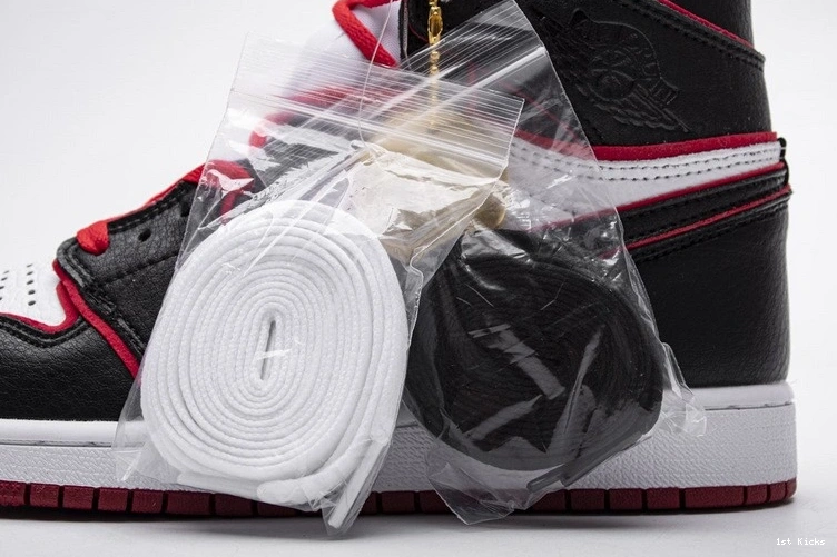 Retro Jordan  1 Bloodline High 555088-062 0501